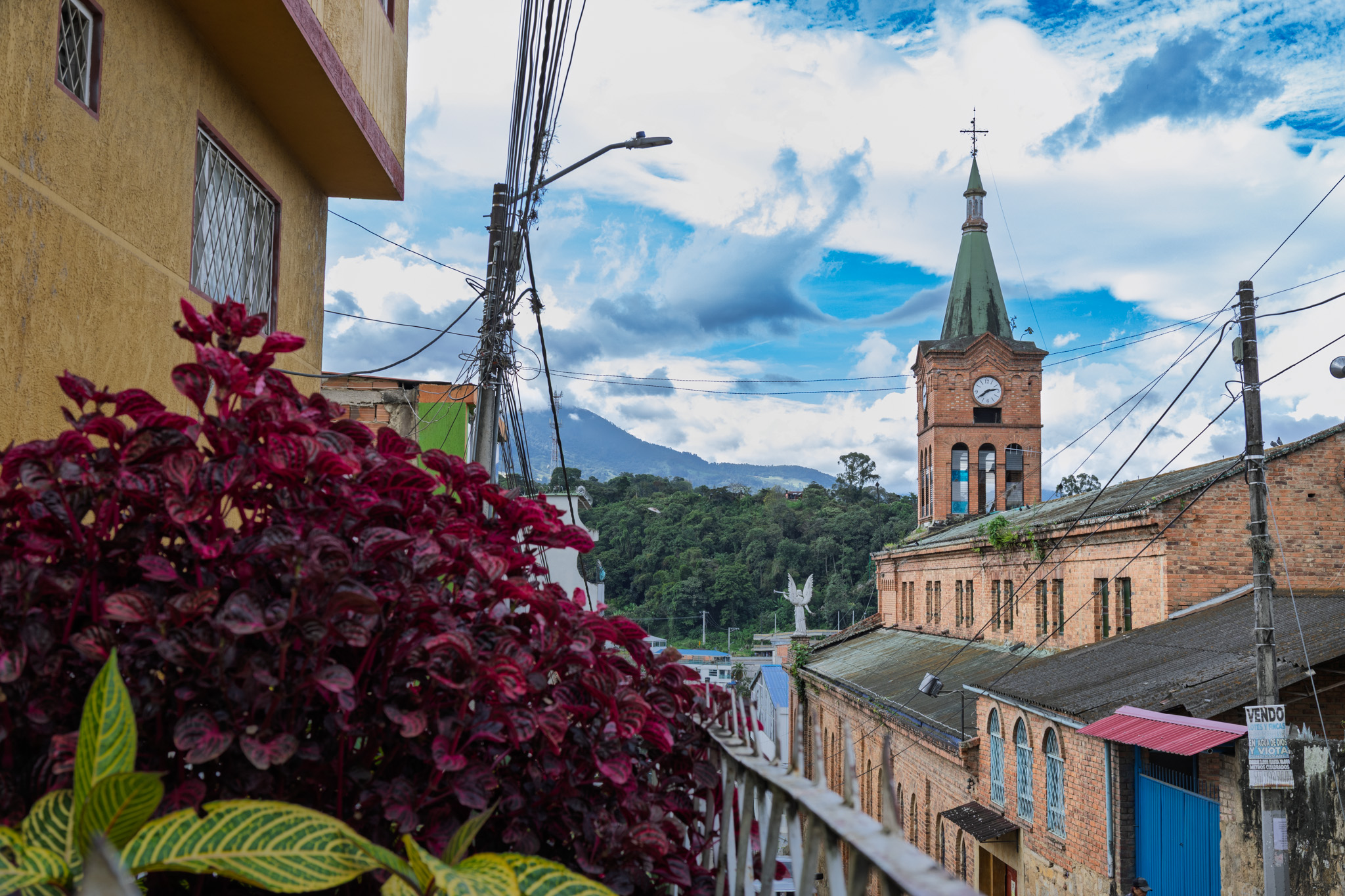 Imagen muestra iglesia del municipio de Silvania