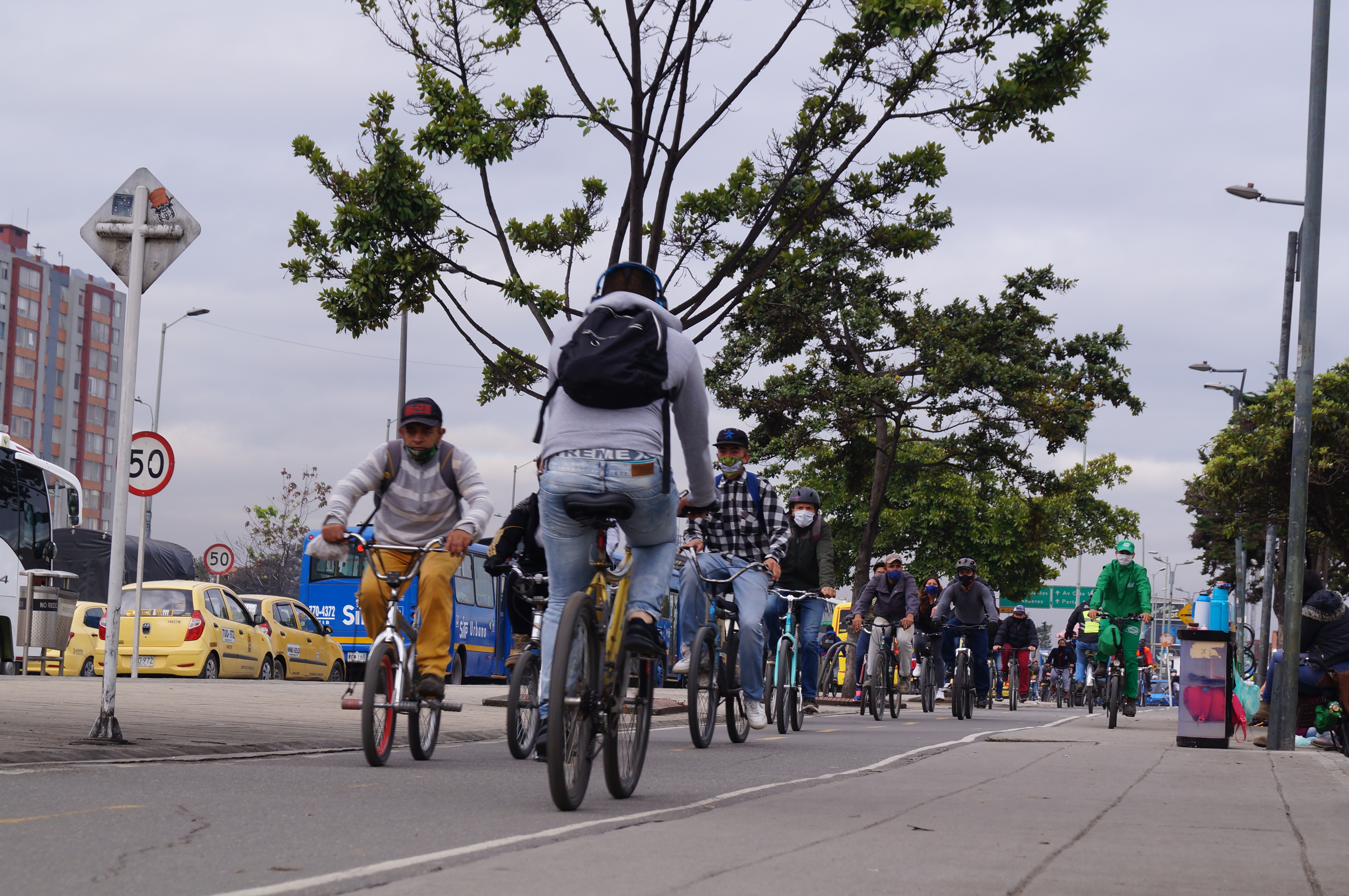 Día sin carro y sin moto: avanzan obras de transporte público con visión regional