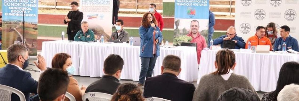 propuestas y sugerencias de la comunidad, líderes, autoridades municipales, productores y gremios.  