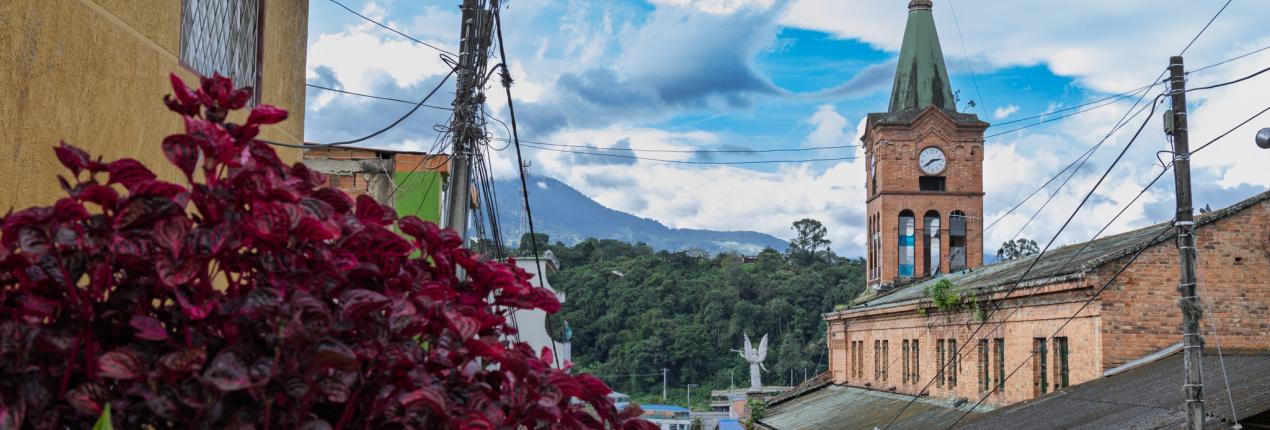 Imagen muestra iglesia del municipio de Silvania