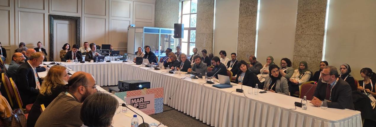 Fotografía de los participantes en el IV Foro Urbano Mundial de Mármara, en Estambul, Turquía el cual contó con representación de la Región Metropolitana Bogotá - Cundinamarca
