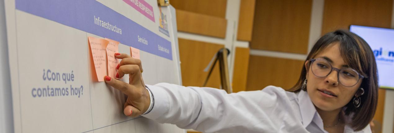 Fotografía de una mesa temática de la Región Metropolitana Bogotá Cundinamarca