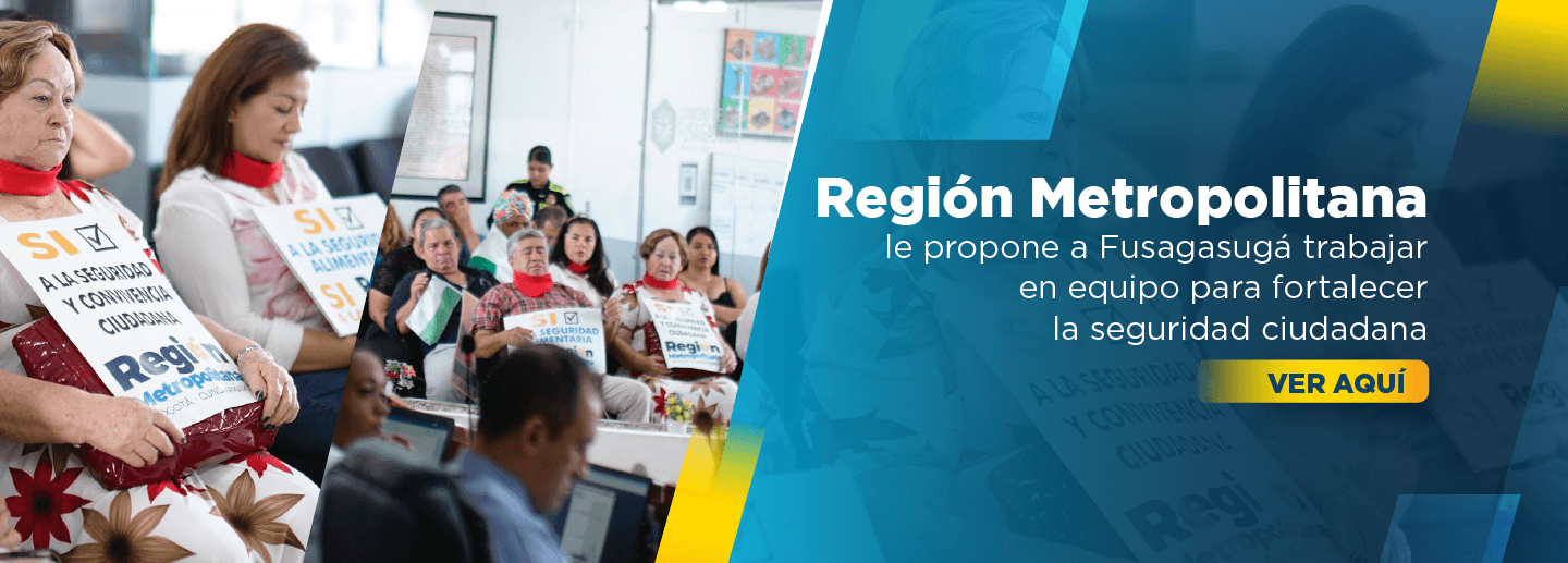 Fotografía de ciudadanos sentados con carteles a favor de la asociación de Fusagasugá a la Región Metropolitana Bogotá Cundinamarca. Las personas están en el recinto del Concejo Municipal de Fusagasugá
