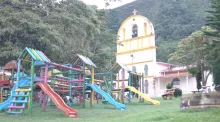 Fotografía de la iglesia de Tibacuy, municipio de Cundinamarca