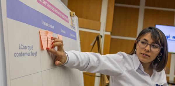 Fotografía de una mesa temática de la Región Metropolitana Bogotá Cundinamarca